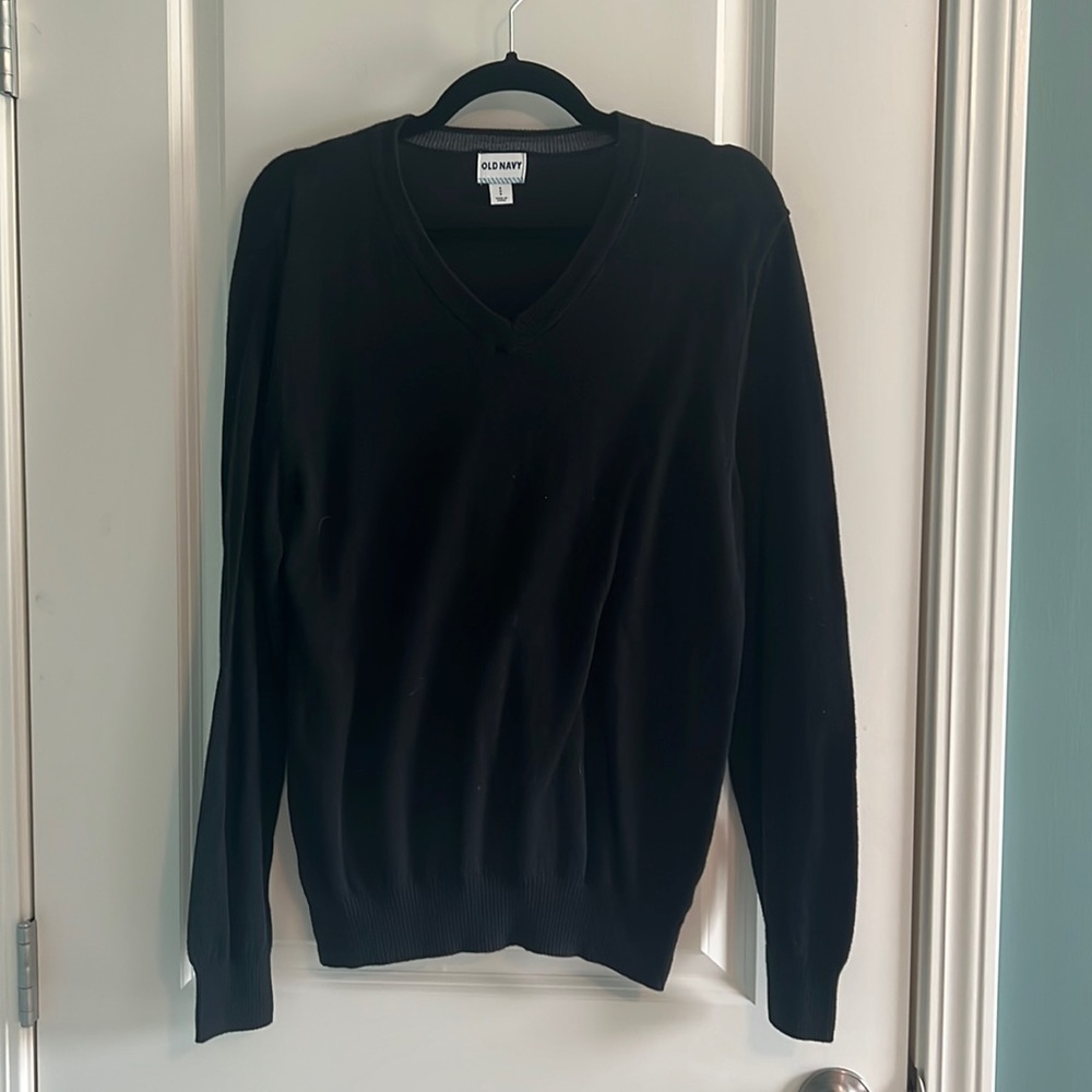 Old Navy Men’s V-Neck Sweater in Black Size Small